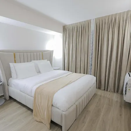 فندق Olia 4*