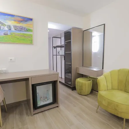 Olia Hotel 4*