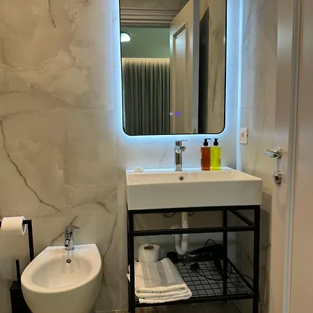 Olia 酒店 地拉那