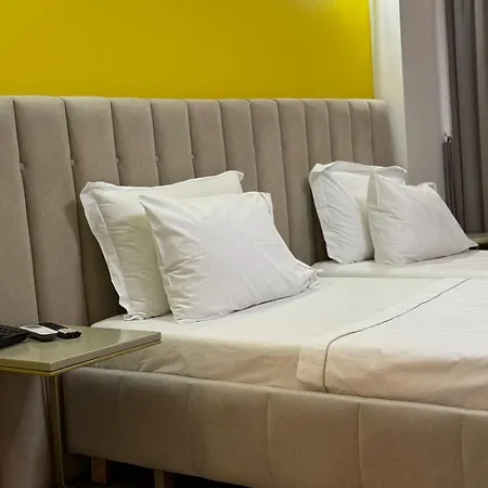 Olia Tirana