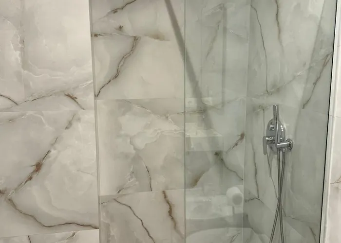Olia 4* Tirana
